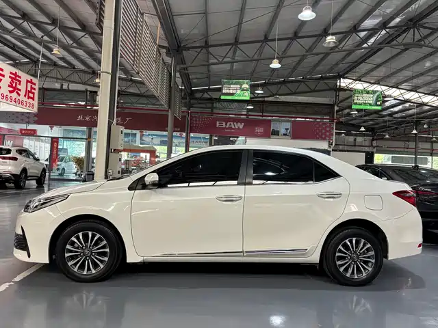 Toyota Corolla 2018 1.2T S-CVT GL-i Smart Shine Edition — фото 5