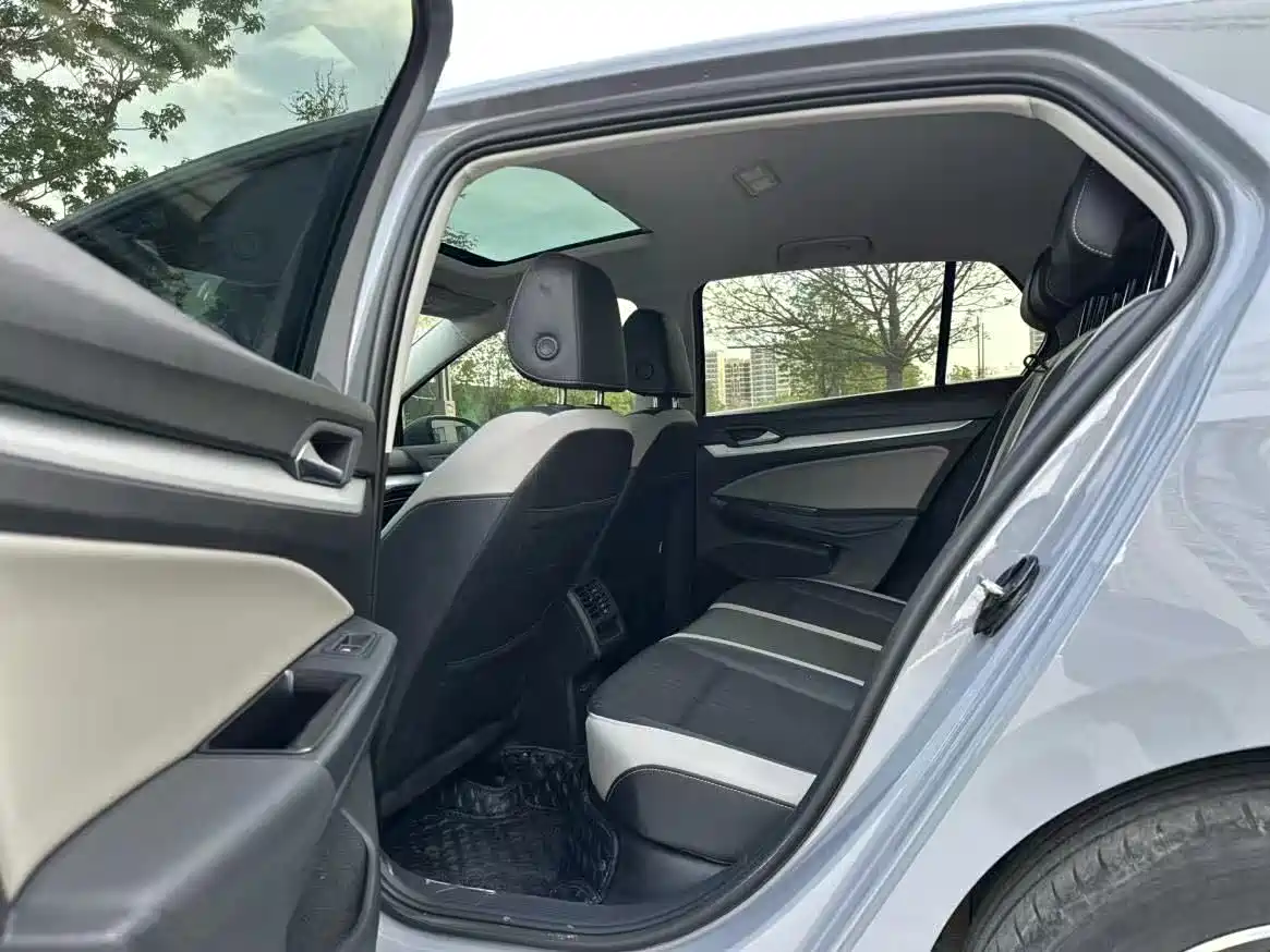 Volkswagen Golf 2021 280TSI DSG Pro фото 6