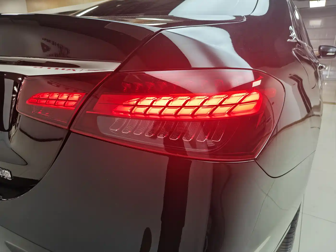 Mercedes-Benz E-Class 2023 E 300 L Fashion фото 29