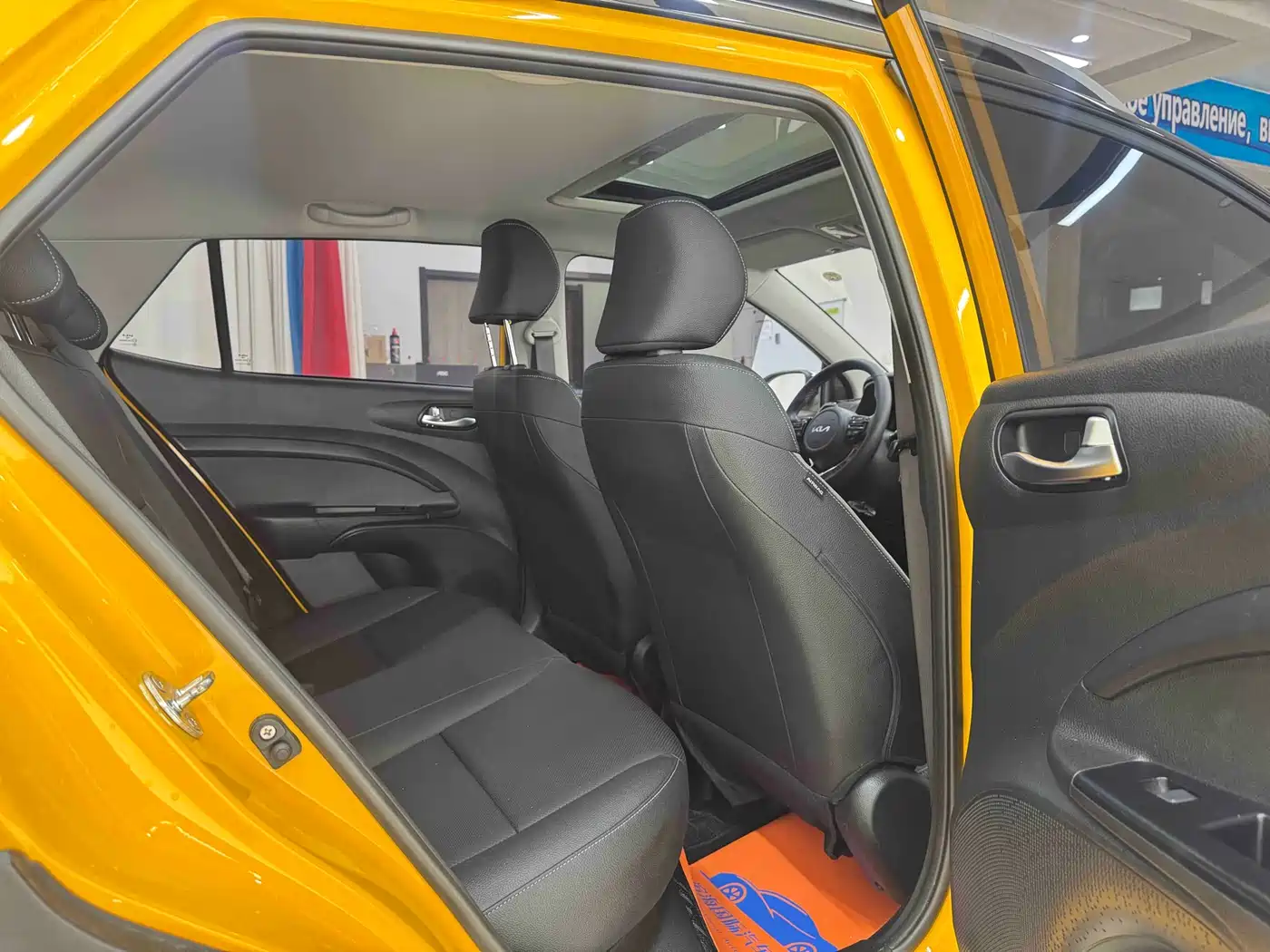 Kia KX1 2021 1.4L CVT Fun Sunroof Version фото 9