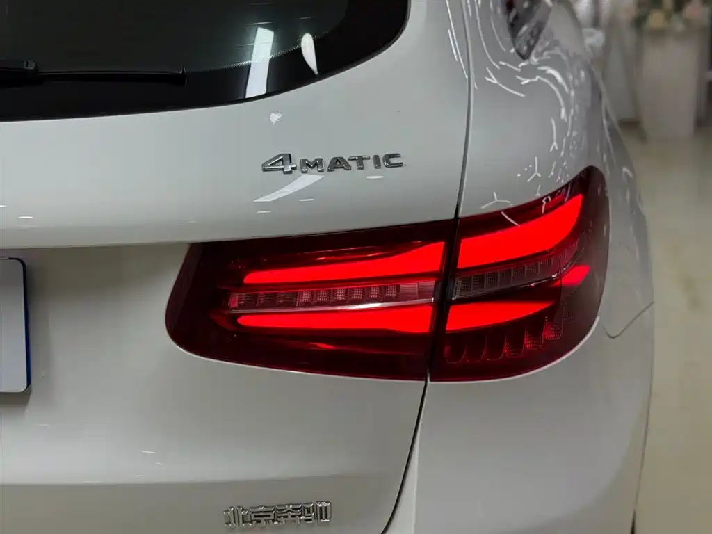 Mercedes-Benz GLC 2017 GLC 200 4MATIC фото 8