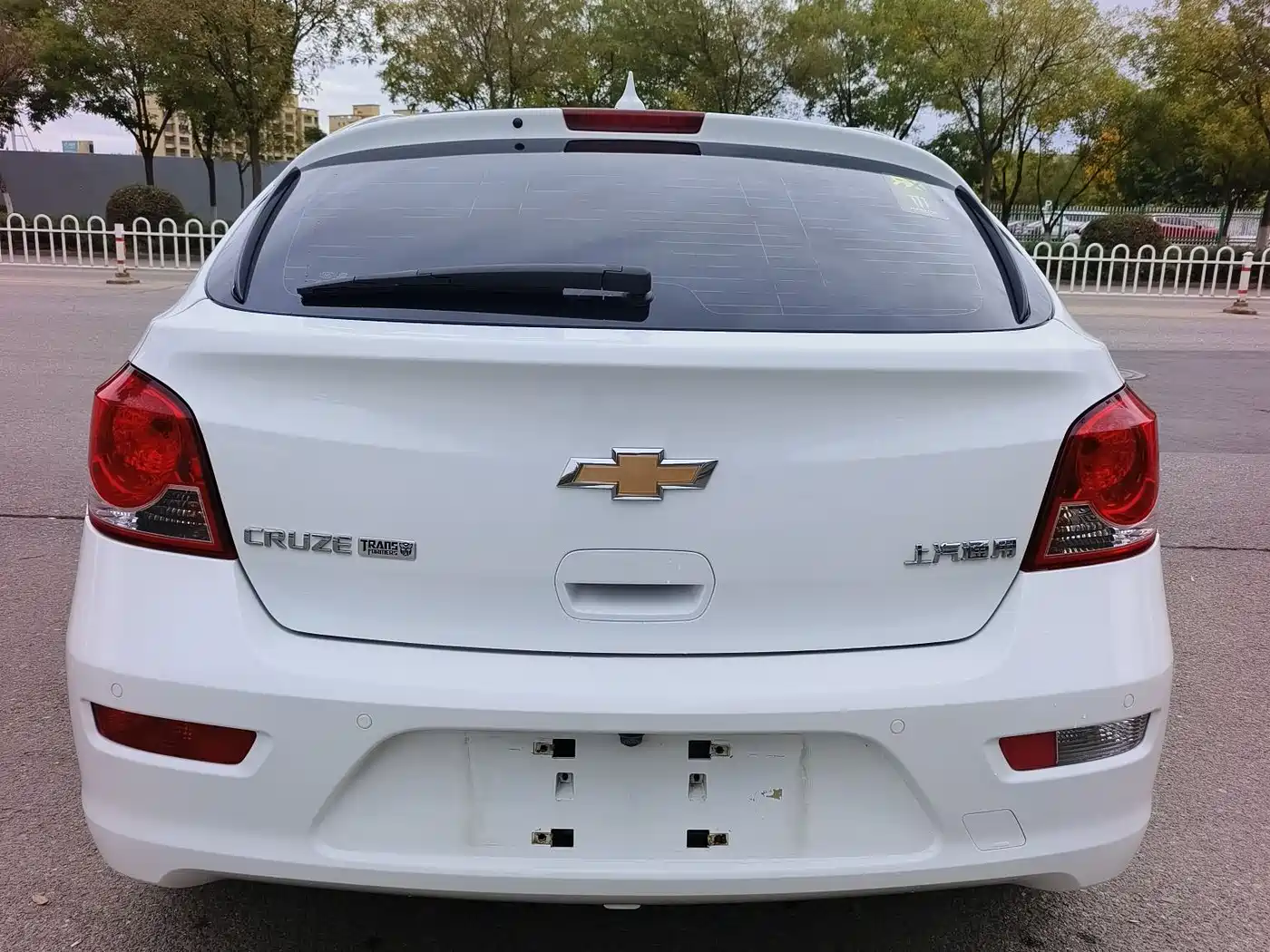 Chevrolet Cruze 2013 Hatchback 1.6L Automatic Luxury фото 5