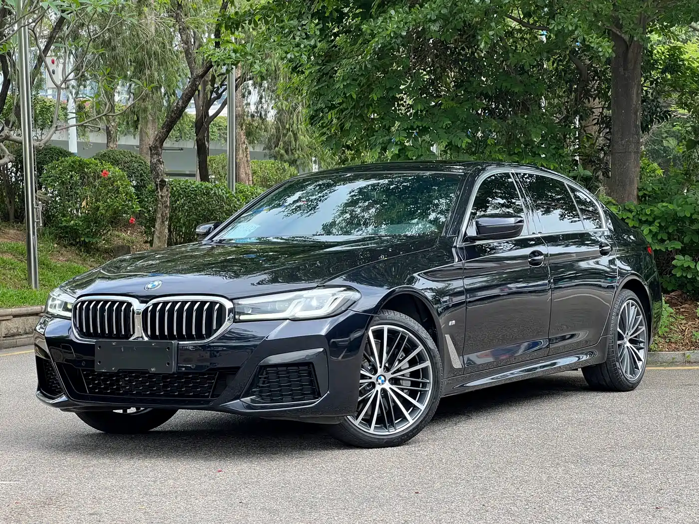 BMW 5 Series 2023 530Li Leading M Sport Package