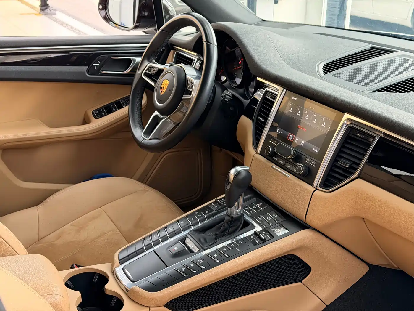 Porsche Macan 2017 Macan S 3.0T фото 17