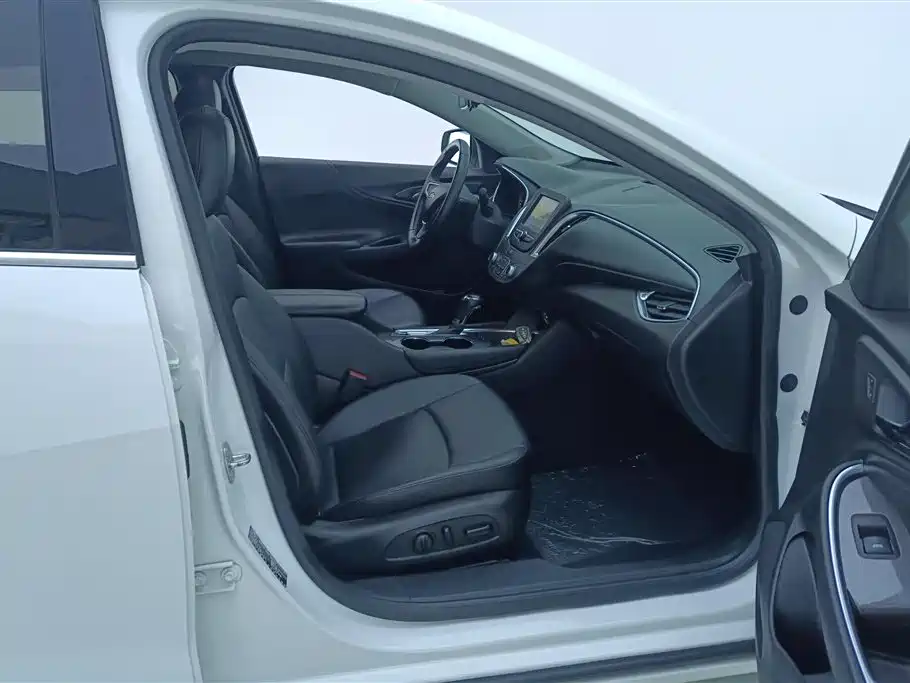 Chevrolet Malibu XL 2018 530T Auto RuiChi Edition фото 8