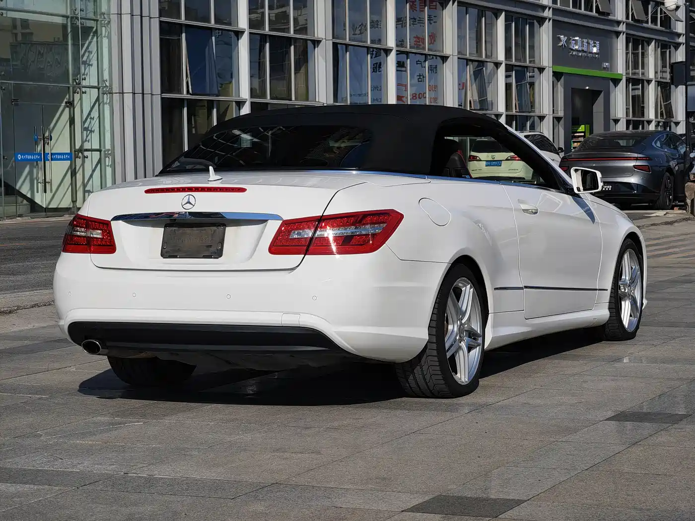 Mercedes-Benz E-Class (Import) 2012 E 260 CGI Convertible фото 3