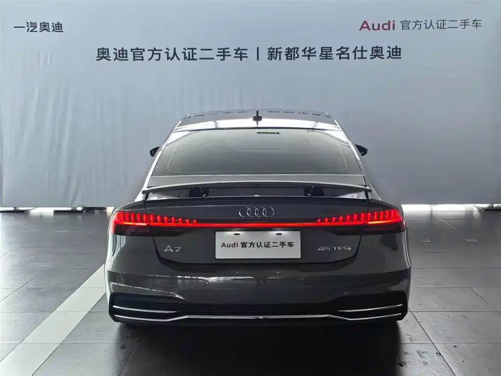 Audi A7 2024 45 TFSI Premium Selection фото 3