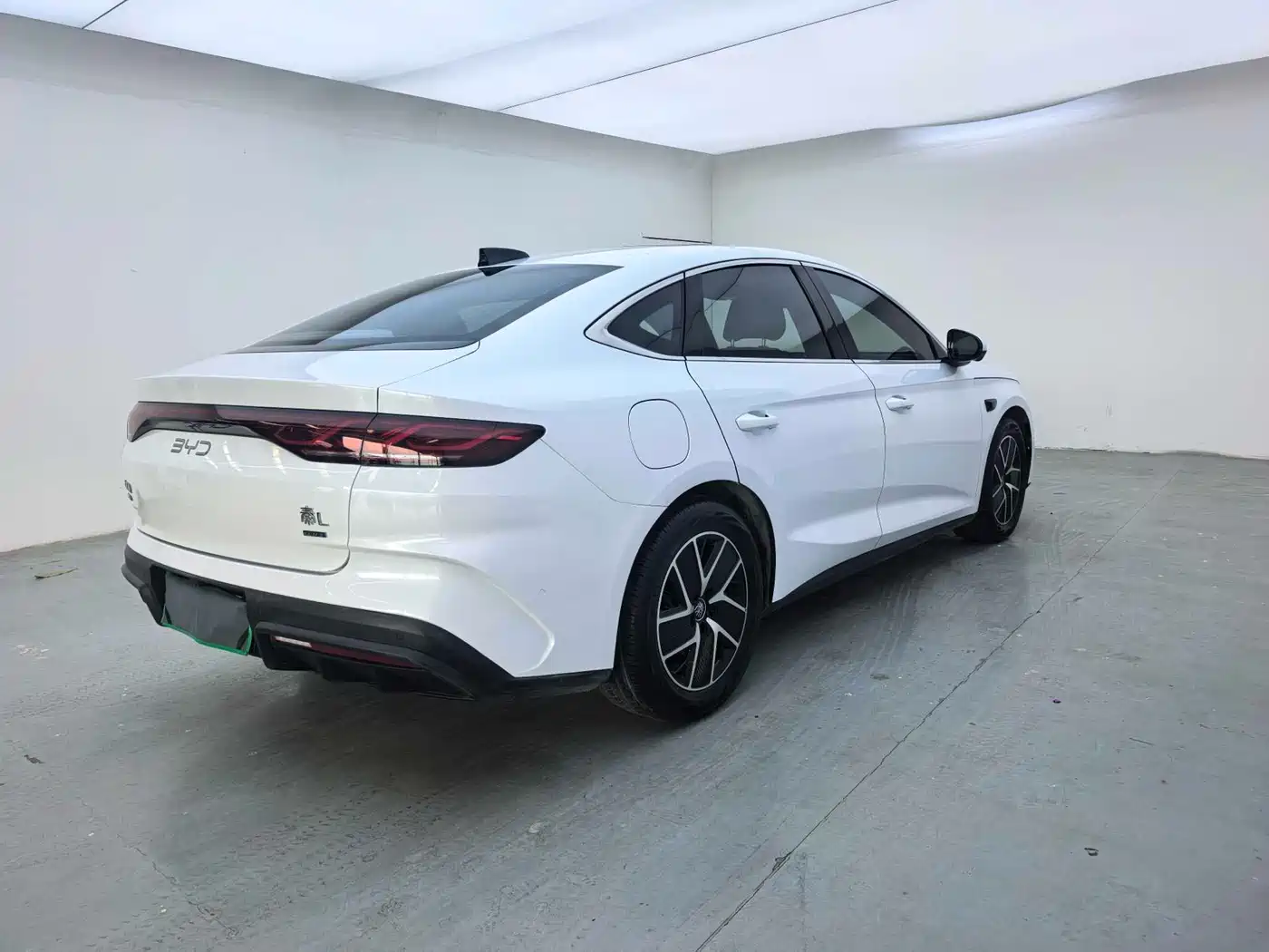 BYD Qin L 2025 DM-i Smart Drive 80KM Premium фото 7