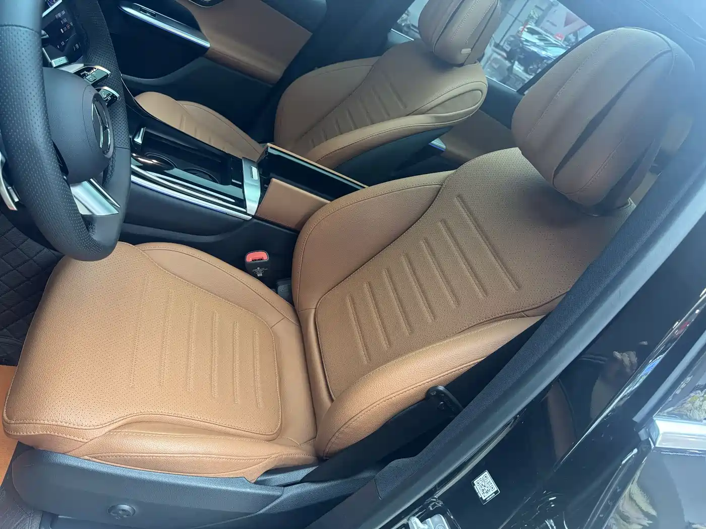 Mercedes-Benz GLC 2025 Model Year GLC 260 L 4MATIC Luxury фото 11