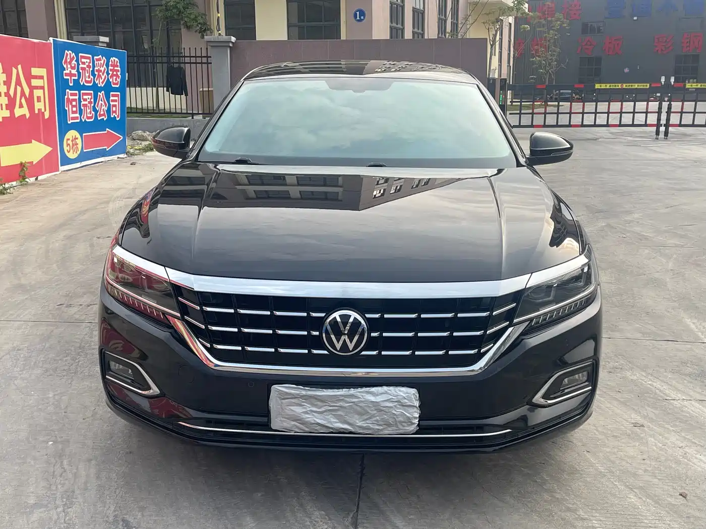 Volkswagen Passat 2020 Facelift 330TSI Premium China VI фото 2