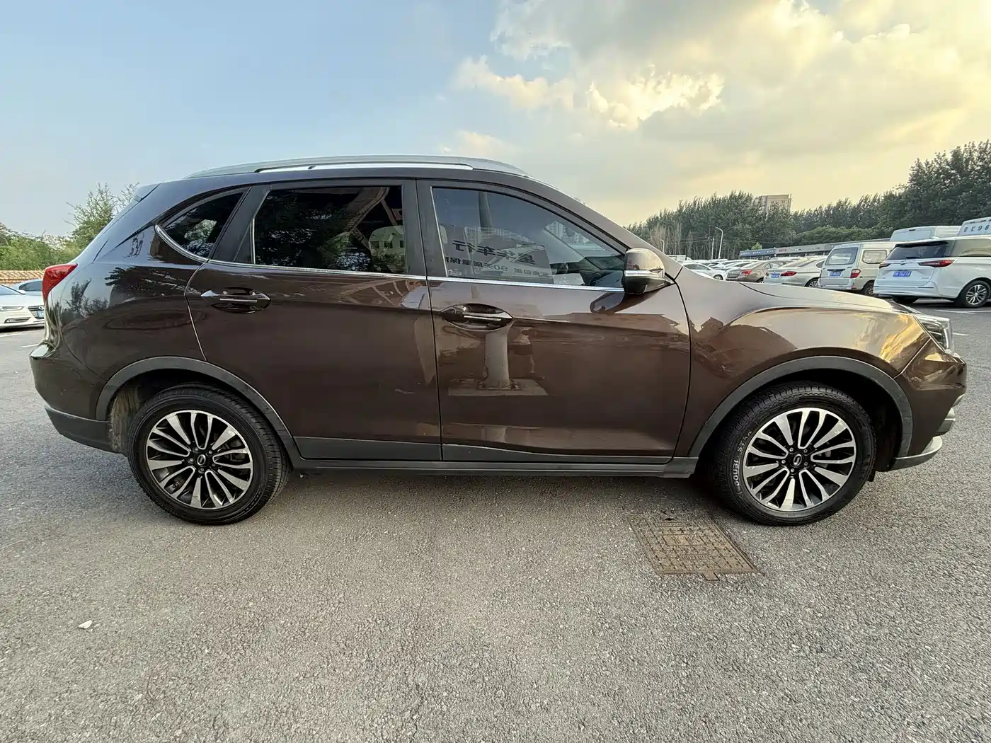 GAC Trumpchi Trumpchi GS5 Super 2015 2015 1.8T Automatic 4WD Luxury Navigation Edition