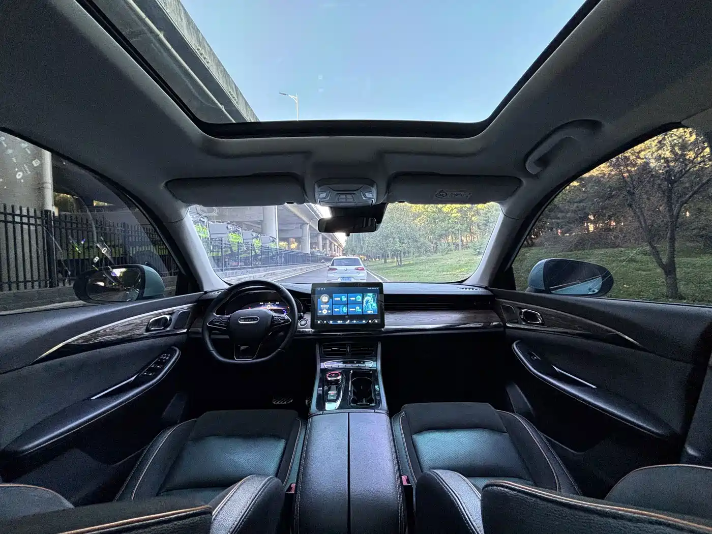 Skyworth Auto Skyworth HT-i 2023 2023 1.5L PHEV 115KM Champion Edition
