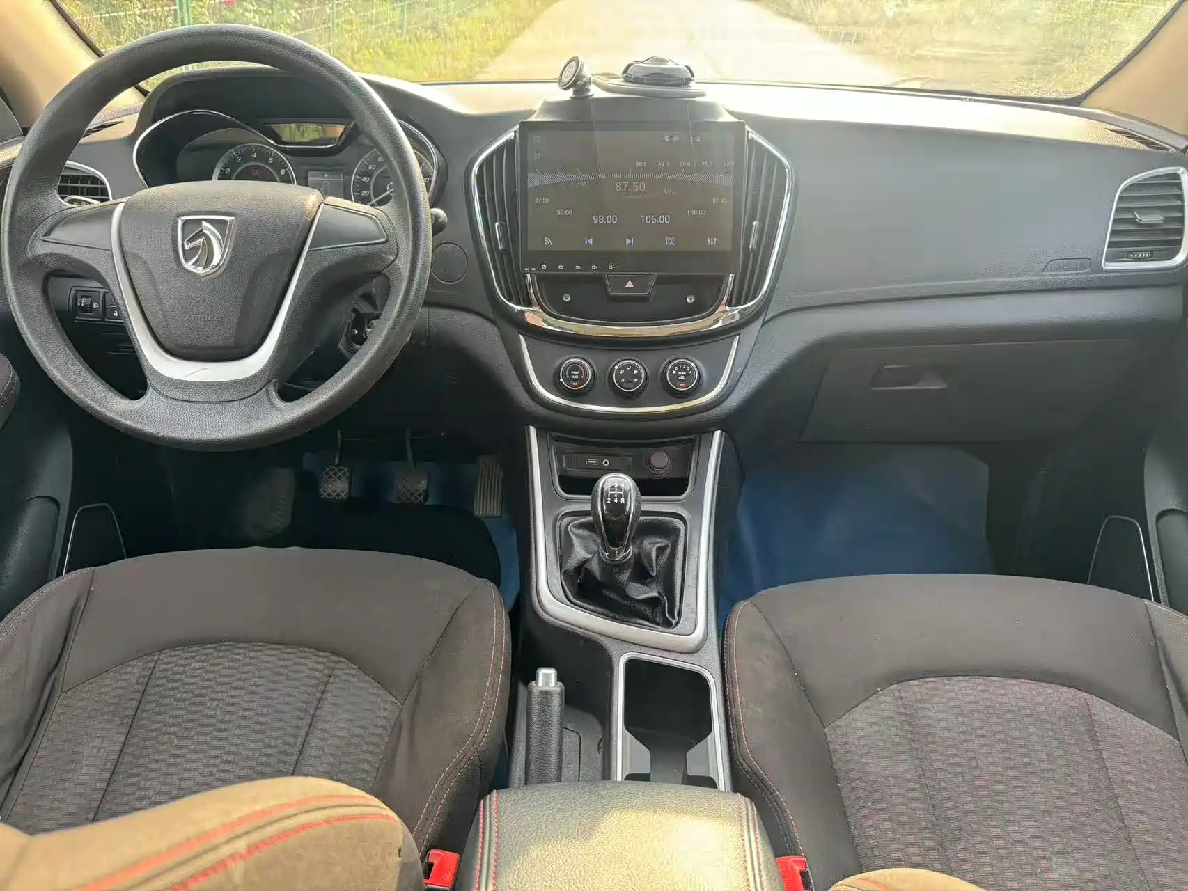 Фото 9 - Baojun 560