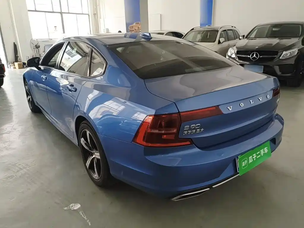 Фото 5 - Volvo S90