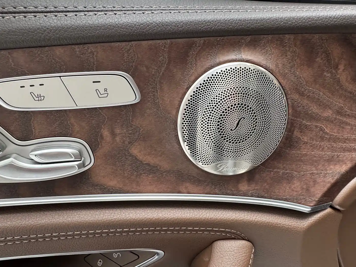 Mercedes-Benz E-Class 2022 Second Facelift E 300 L Luxury фото 17