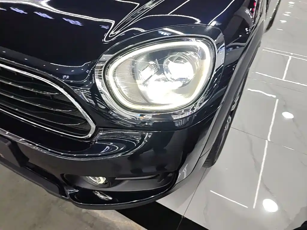 Фото 24 - MINI COUNTRYMAN