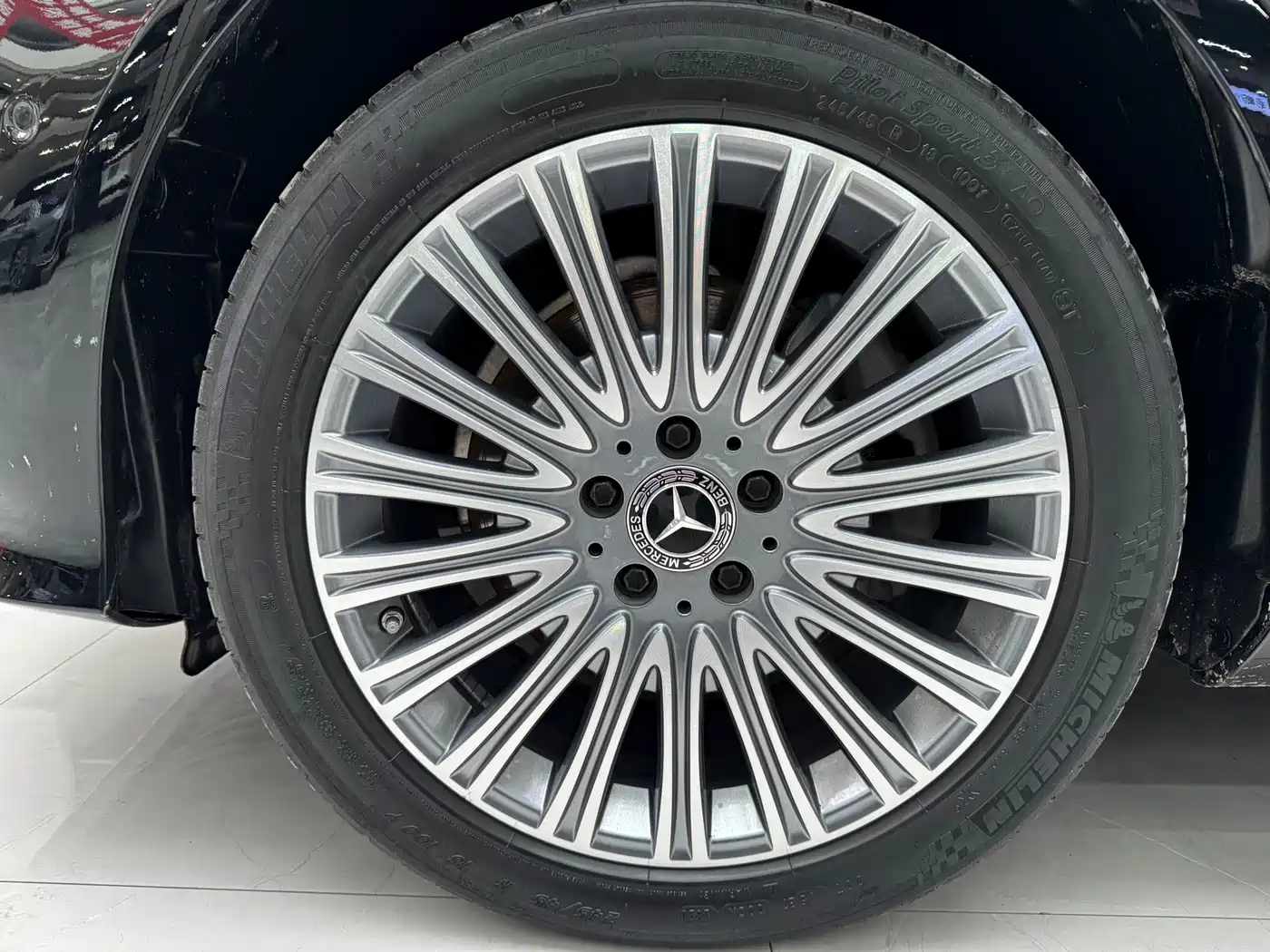 Mercedes-Benz E-Class 2022 Second Facelift E 300 L Luxury фото 25