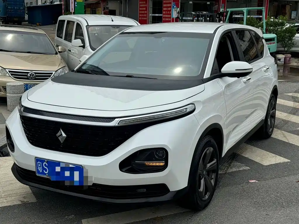 Baojun RM-5 2020 2019 1.5T CVT 24-hour Online Elite 6-seater