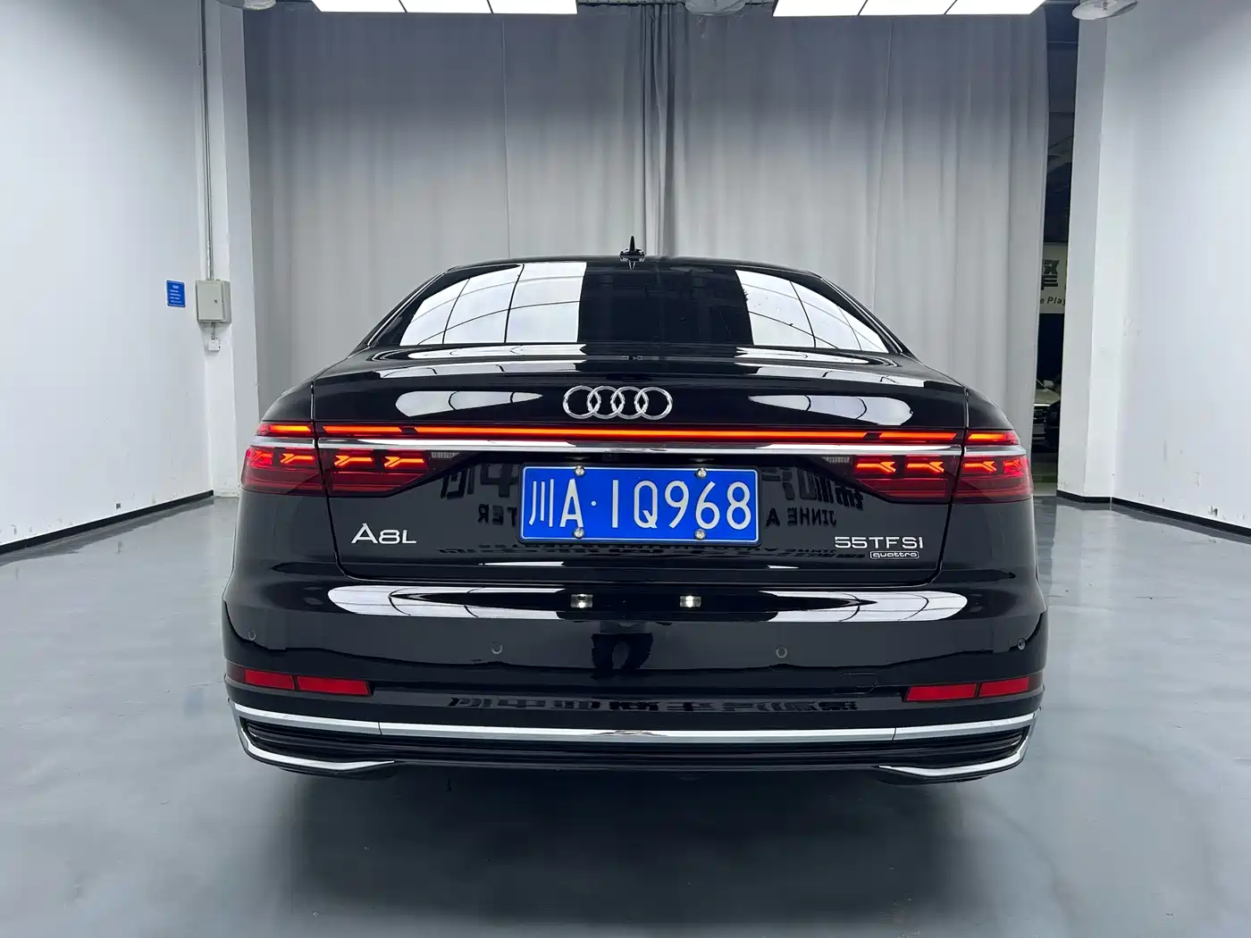 Audi A8 2023 A8L 45 TFSI quattro Luxury фото 15