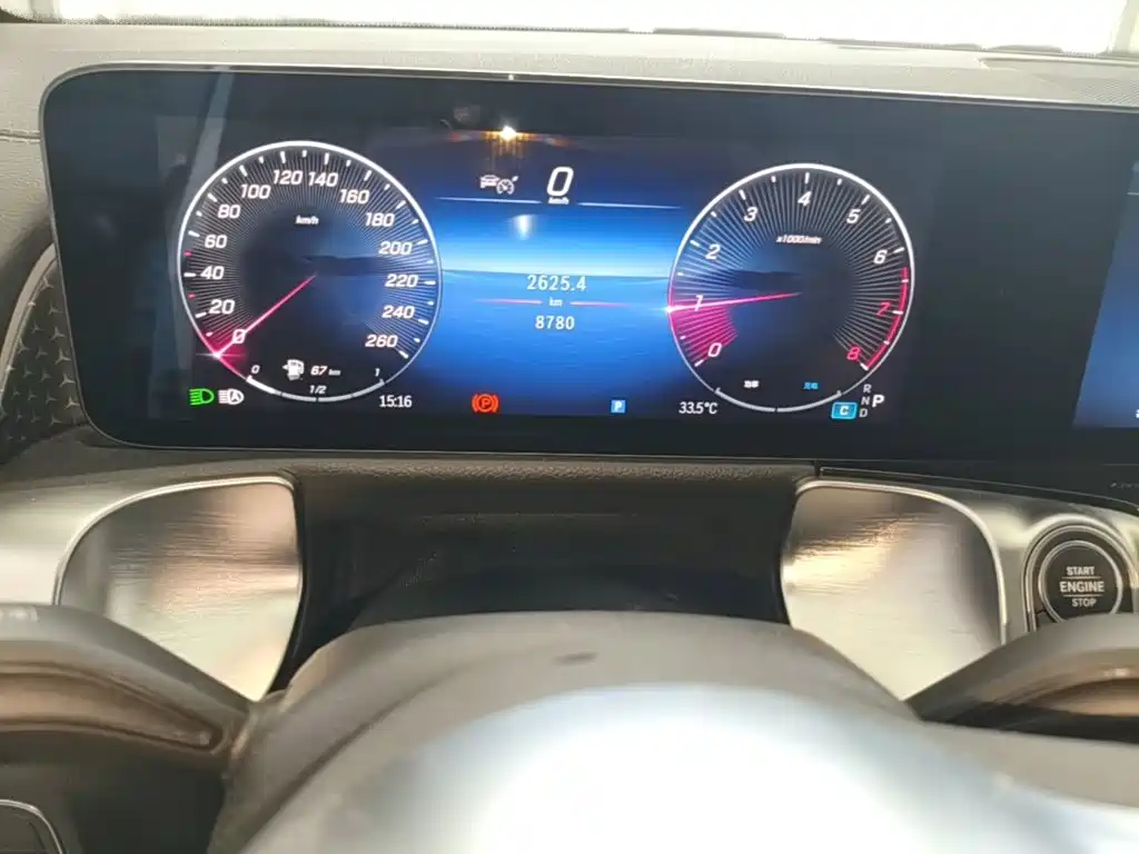 Mercedes-Benz GLB 2025 2024 Facelift GLB 220 Dynamic
