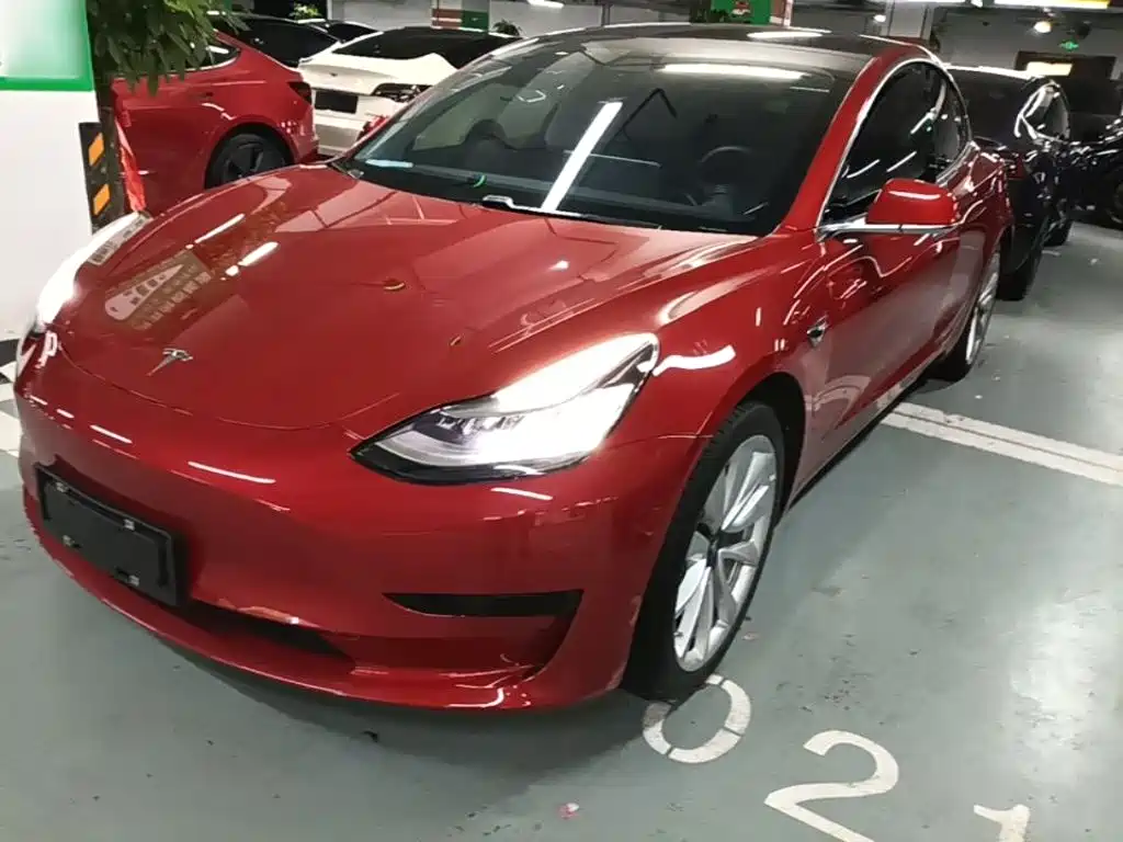 Tesla Model 3 2020