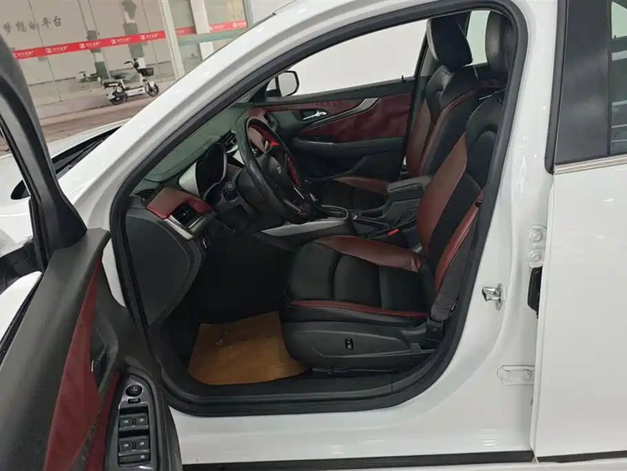 Chevrolet Malibu 2017 1.5T Automatic Comfort Edition фото 9