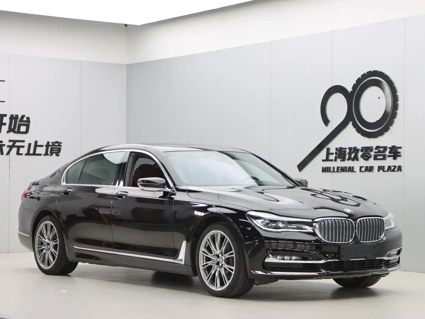 BMW 7 Series 2018 740Li xDrive Premium Type Excellence Package