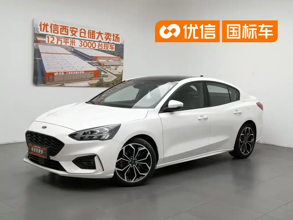 Ford Focus 2019 Sedan EcoBoost 180 Automatic ST Line