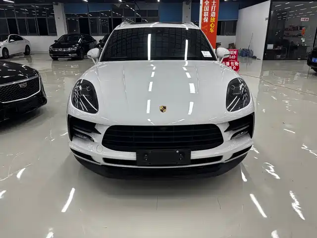 Porsche Macan 2020