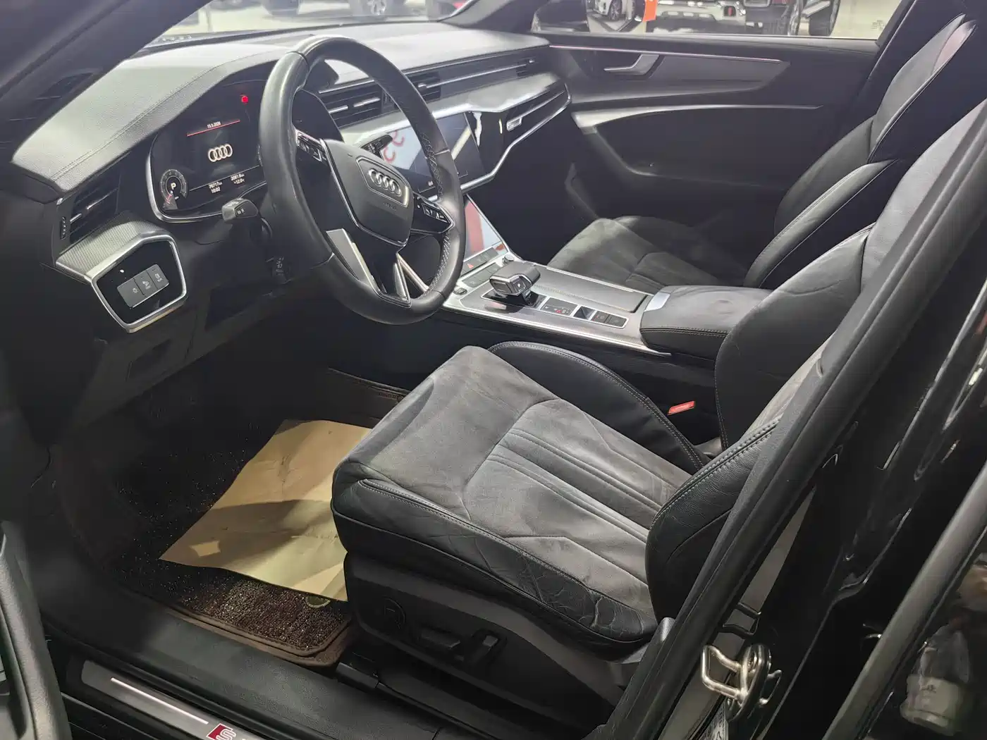 Audi A6L 2020 40 TFSI Luxury Elegance фото 9
