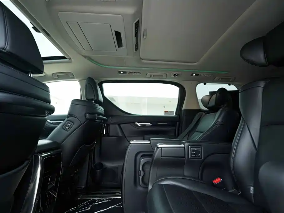 Toyota Vellfire 2019 Hybrid 2.5L HV Luxury Edition фото 19