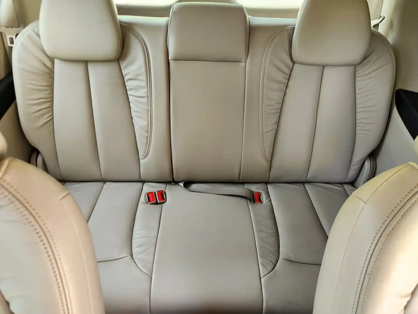 Buick GL8 2015 2.4L Luxury Business Exclusive Edition фото 20