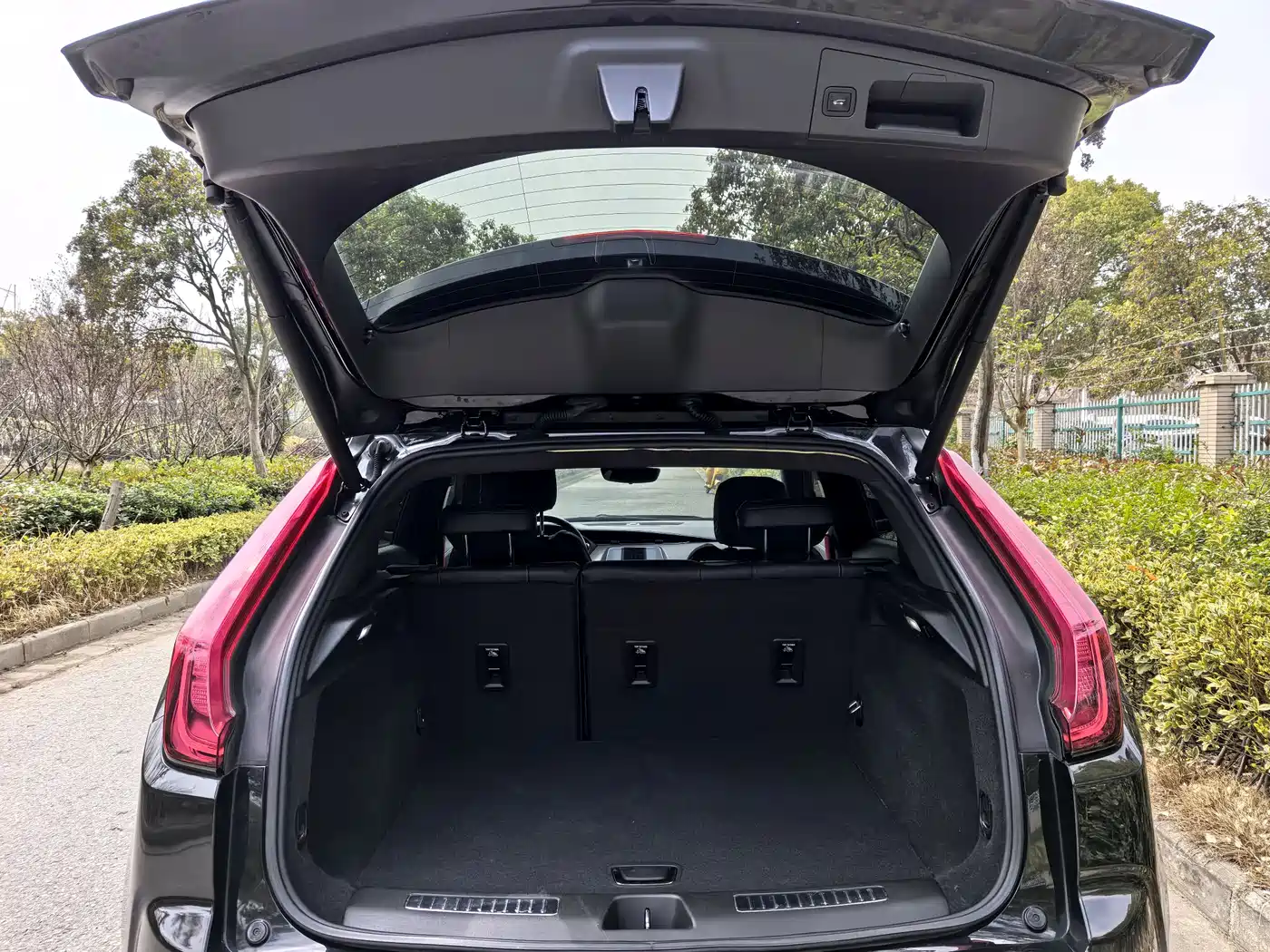 Cadillac XT4 2020 28T FWD Leading Trim фото 6