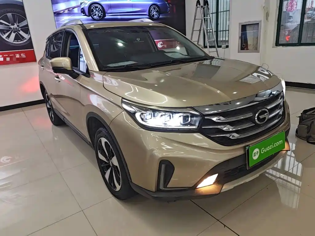 صورة 4 - GAC Trumpchi GS4