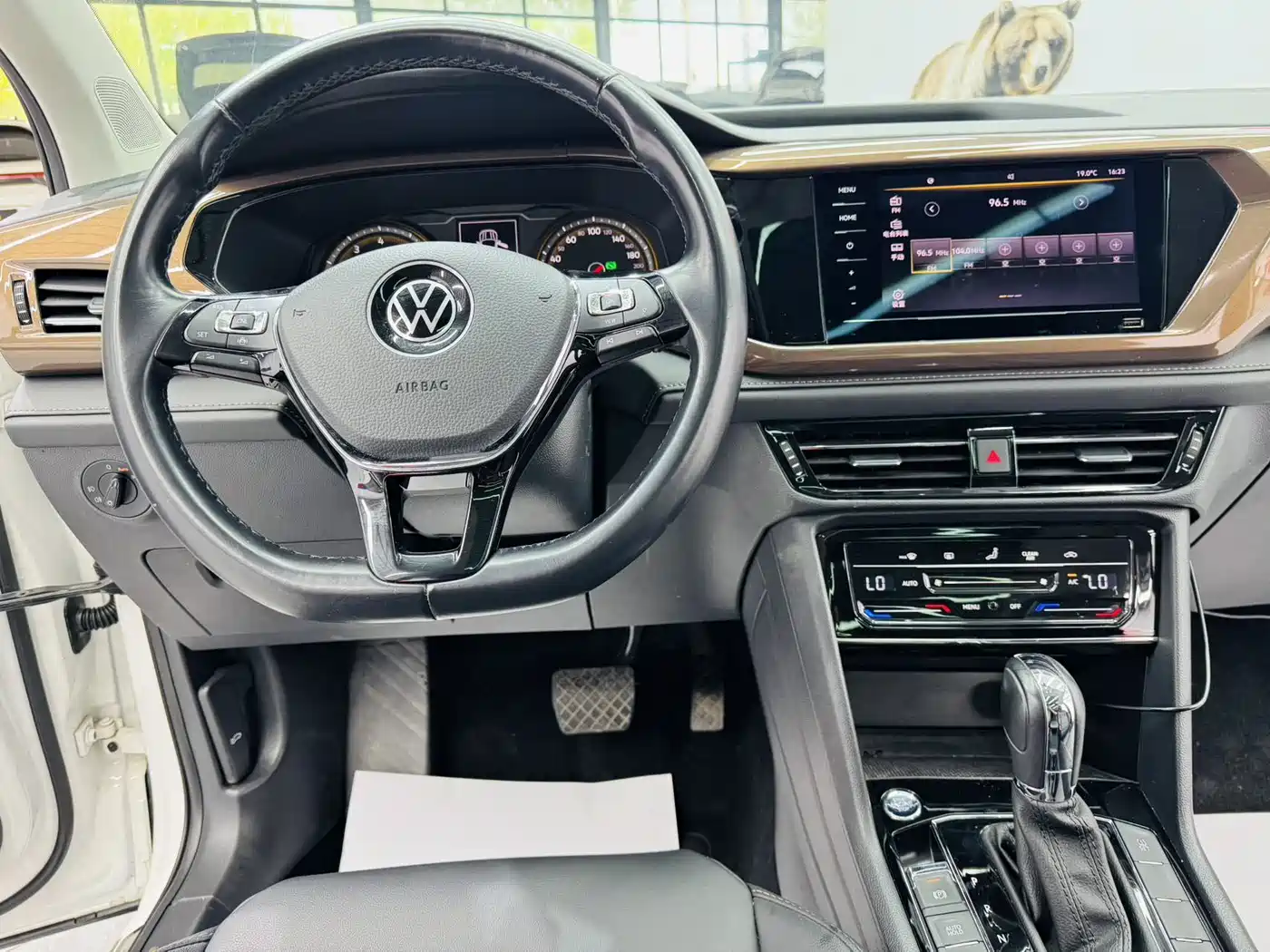 Volkswagen Tharu 2021 Model 280TSI 2WD Luxury Edition фото 7