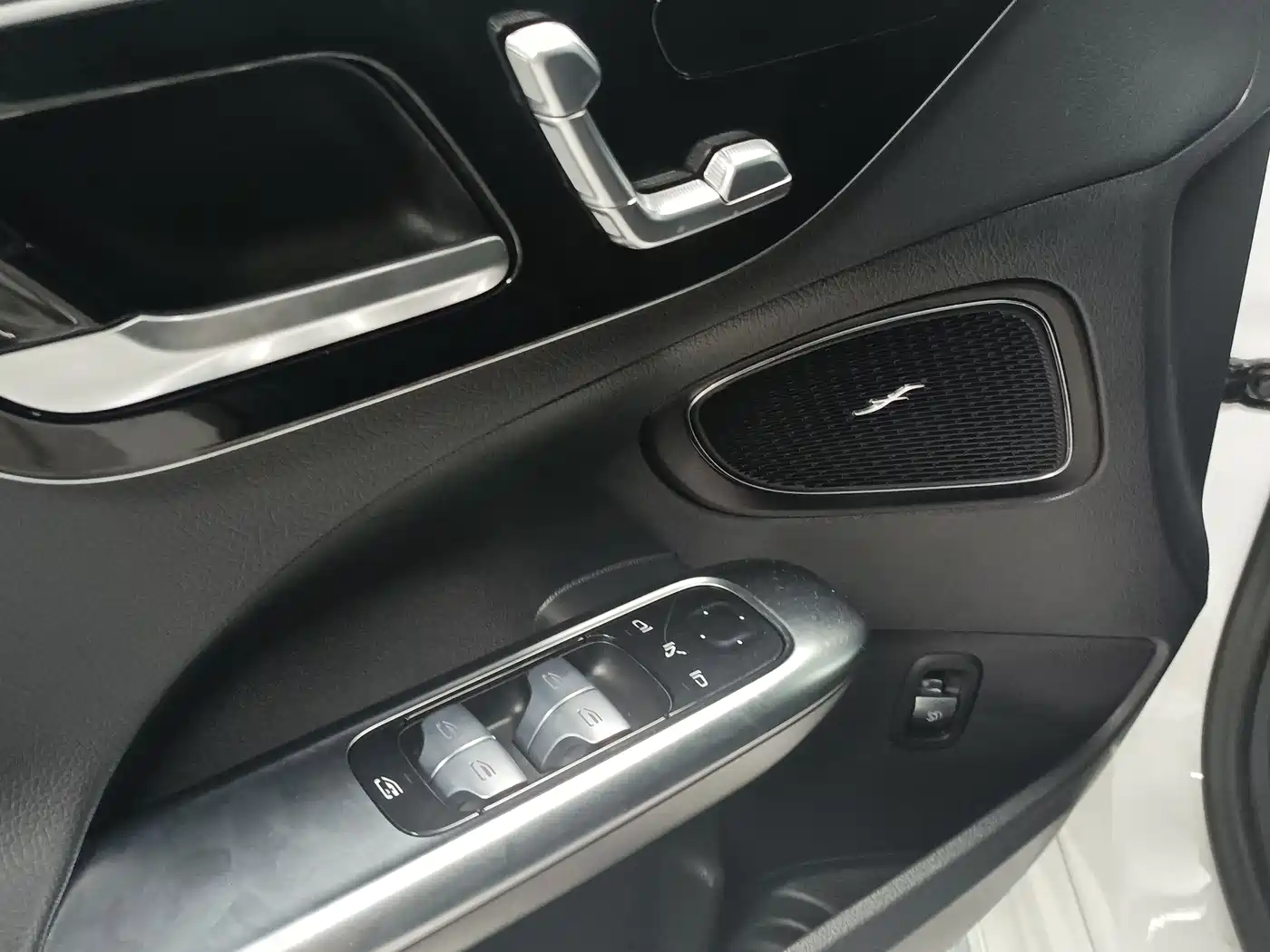 Mercedes-Benz C-Class 2022 Facelift C 260 L Sport фото 3