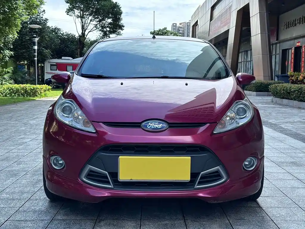 Ford Fiesta 2012 2011 Hatchback 1.5L Automatic Fashion
