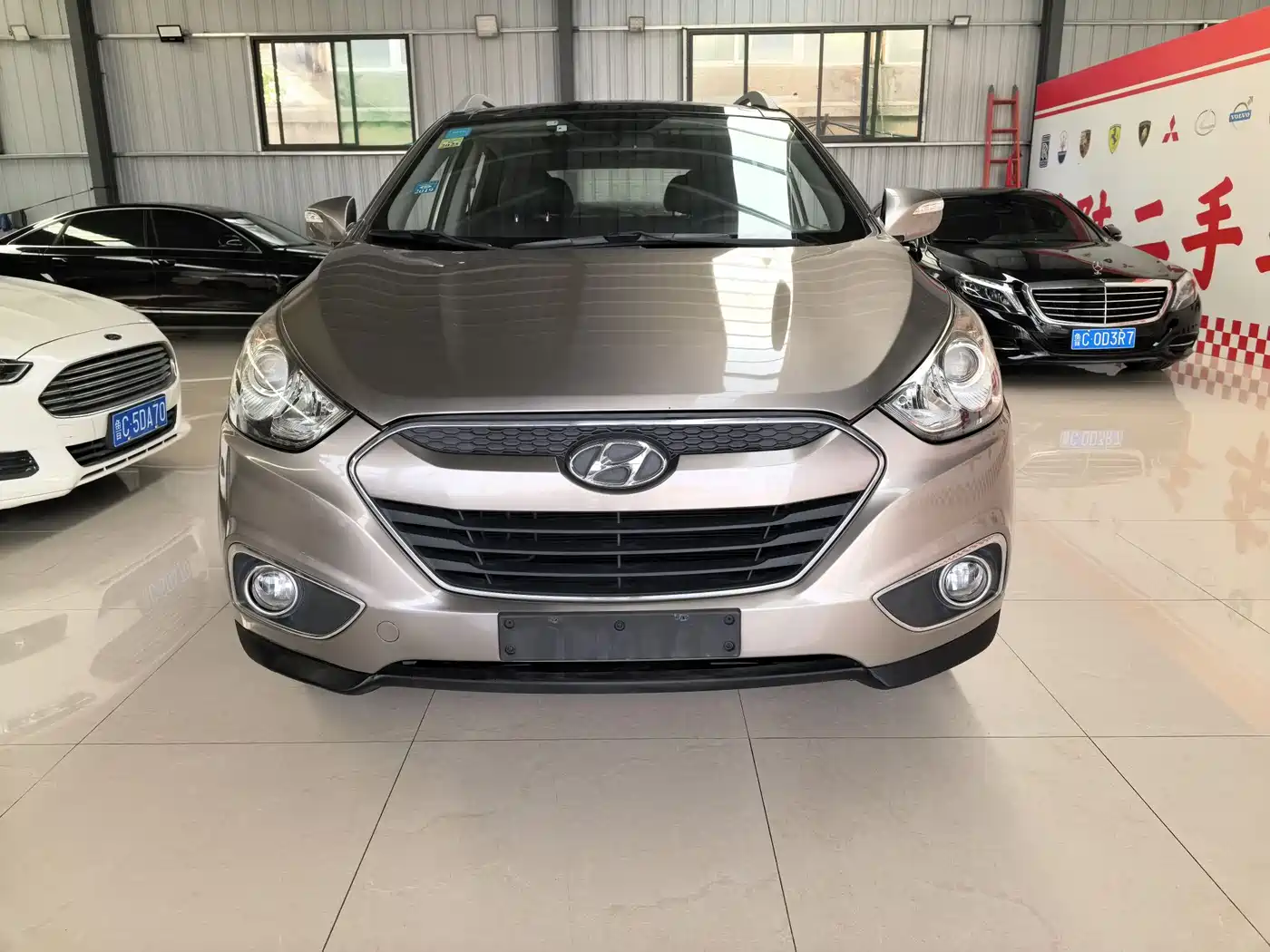 Hyundai Beijing Hyundai ix35 2013 2.0L Automatic 2WD Leading GLX China V фото 2