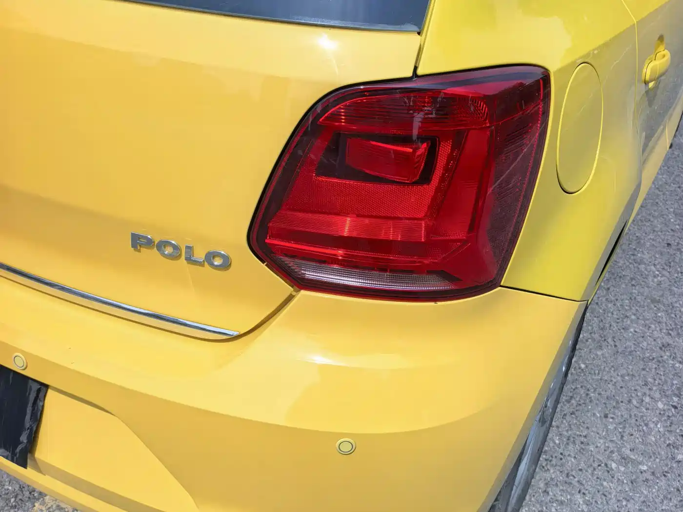 Volkswagen Polo 2014 1.6L Automatic Luxury Edition фото 19