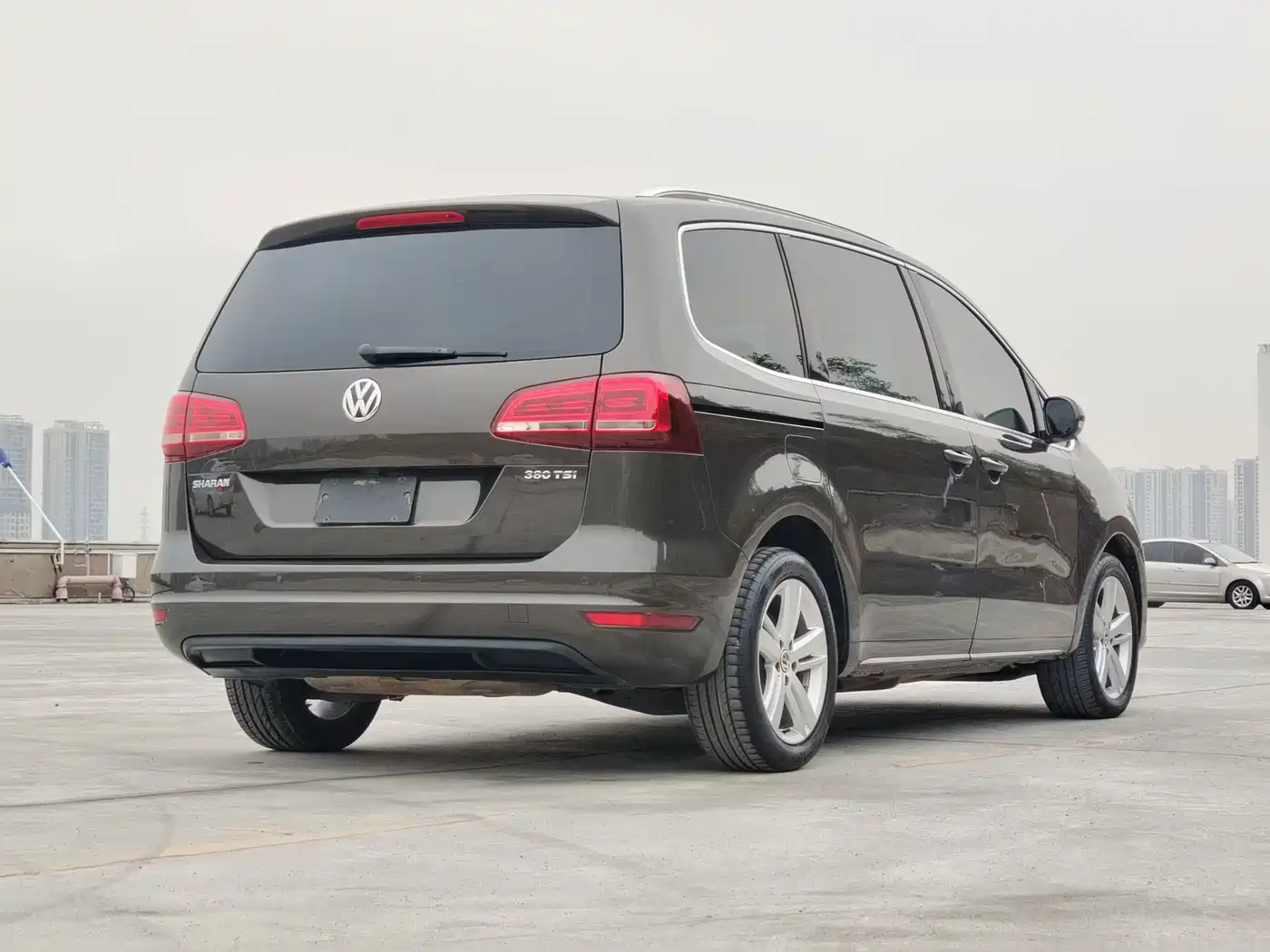 Volkswagen Sharan 2016 380TSI Comfort 7-seater фото 4