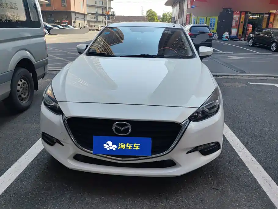 صورة 2 - Mazda Mazda 3