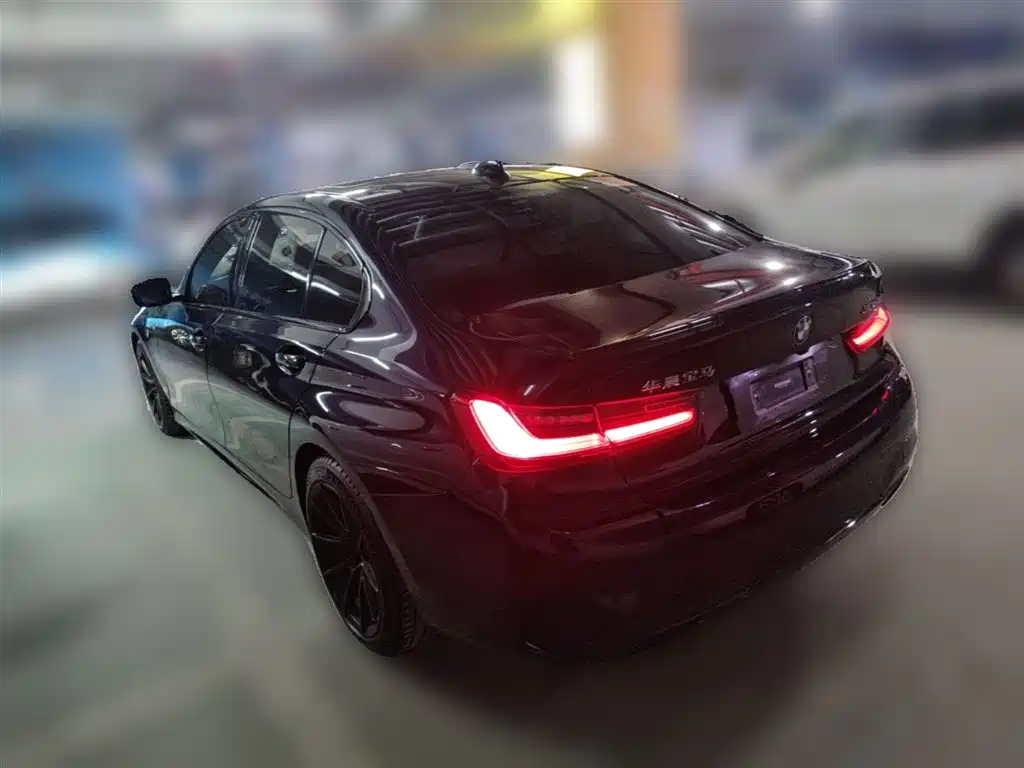 BMW 3-SERIES