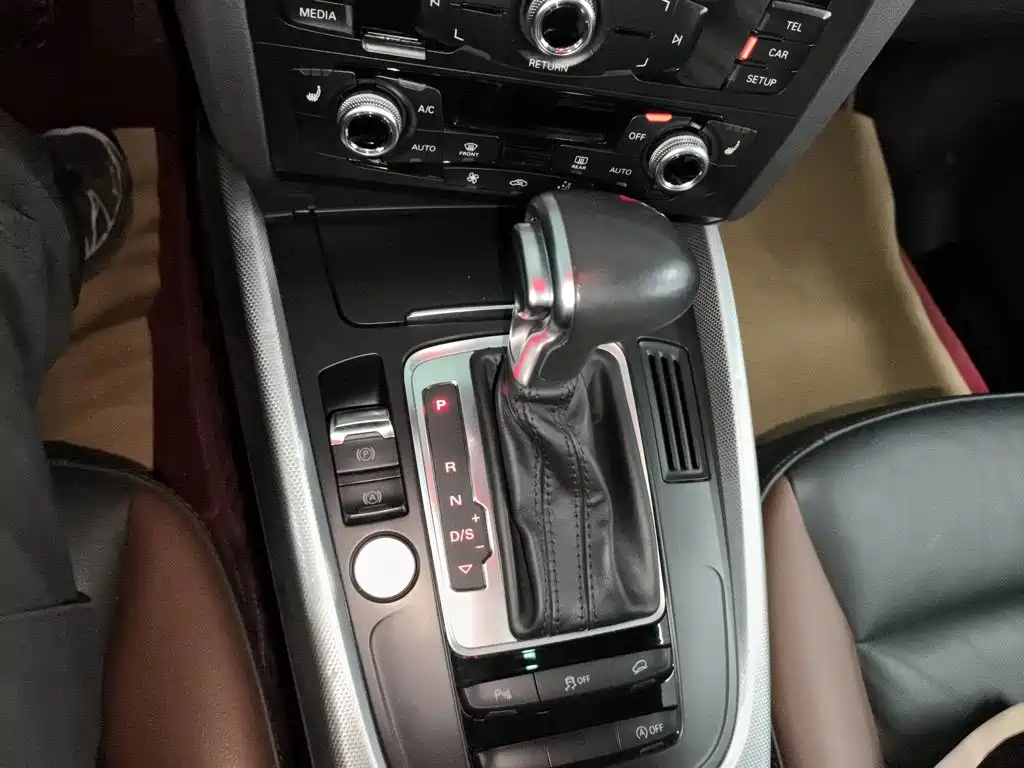 Audi Q5 2018 2018 Collector's Edition 40 TFSI Technology
