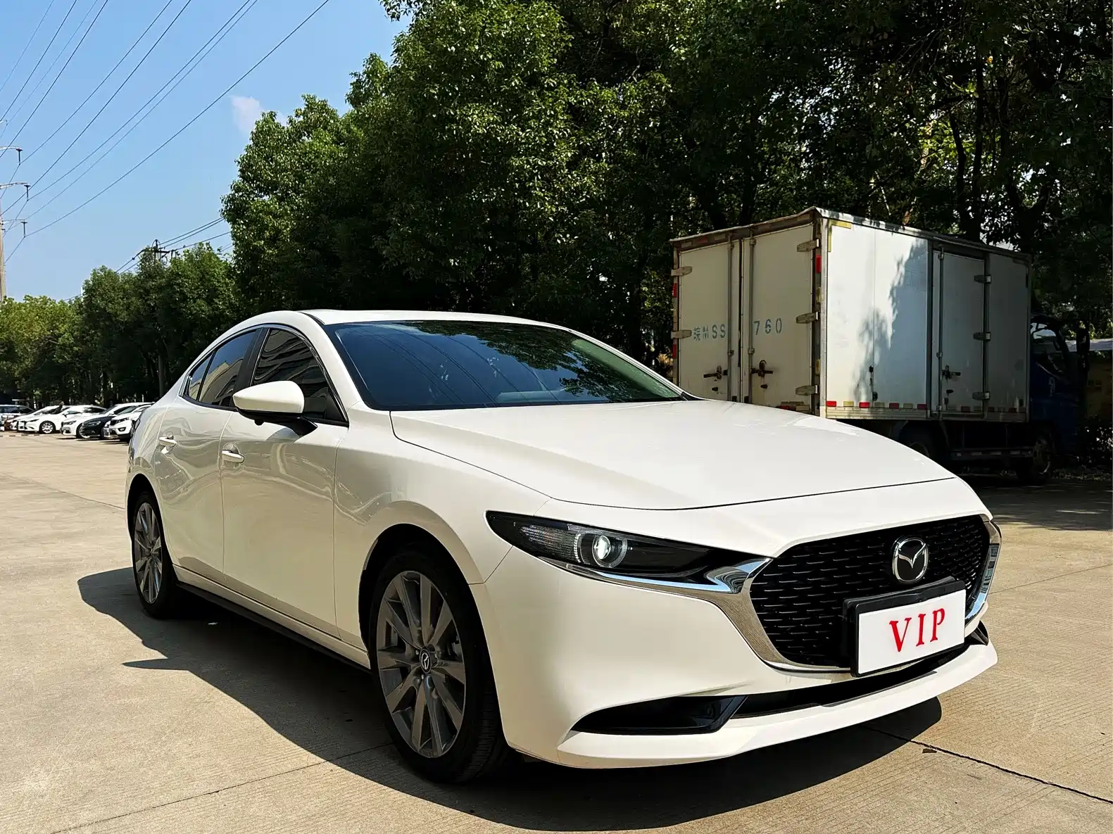 Photo 3 - Mazda Mazda 3