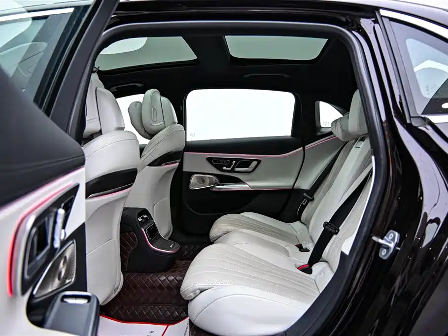 Mercedes-Benz E-Class 2024 Model E 300 L Luxury фото 13
