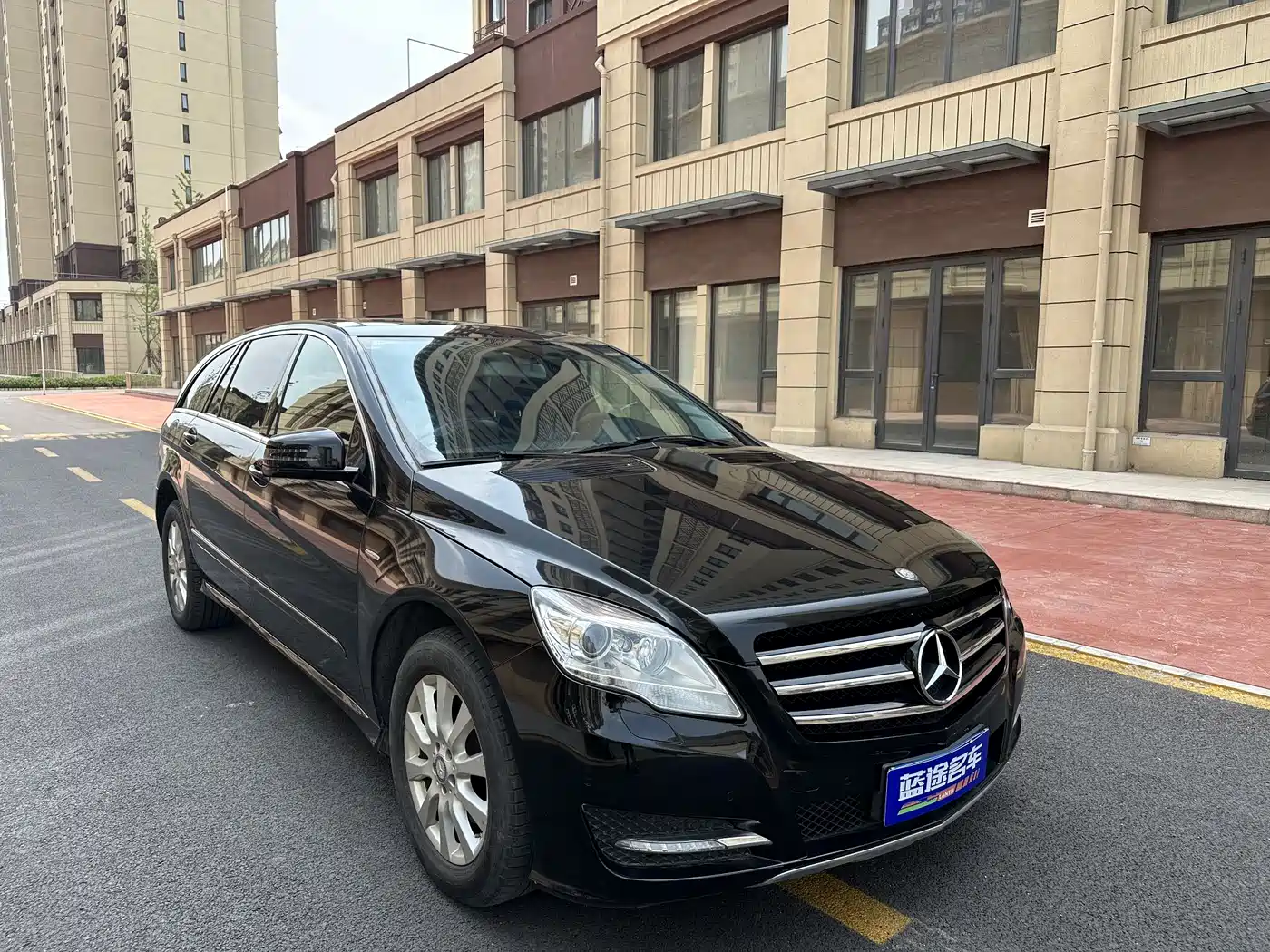 Mercedes-Benz R-Class 2017 R 320 4MATIC Business Collector's Edition фото 5