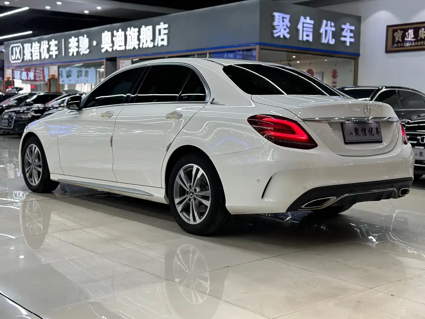 Mercedes-Benz C-Class 2019 C 180 L Fashion Sport Edition фото 19
