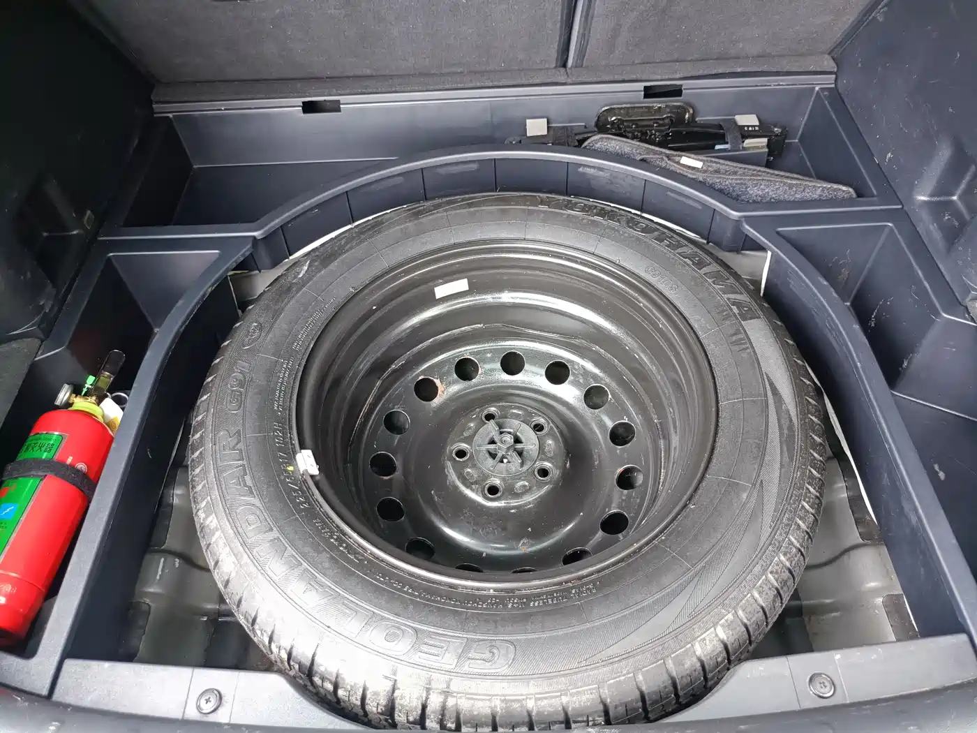 Фото 21 - Changan CS75