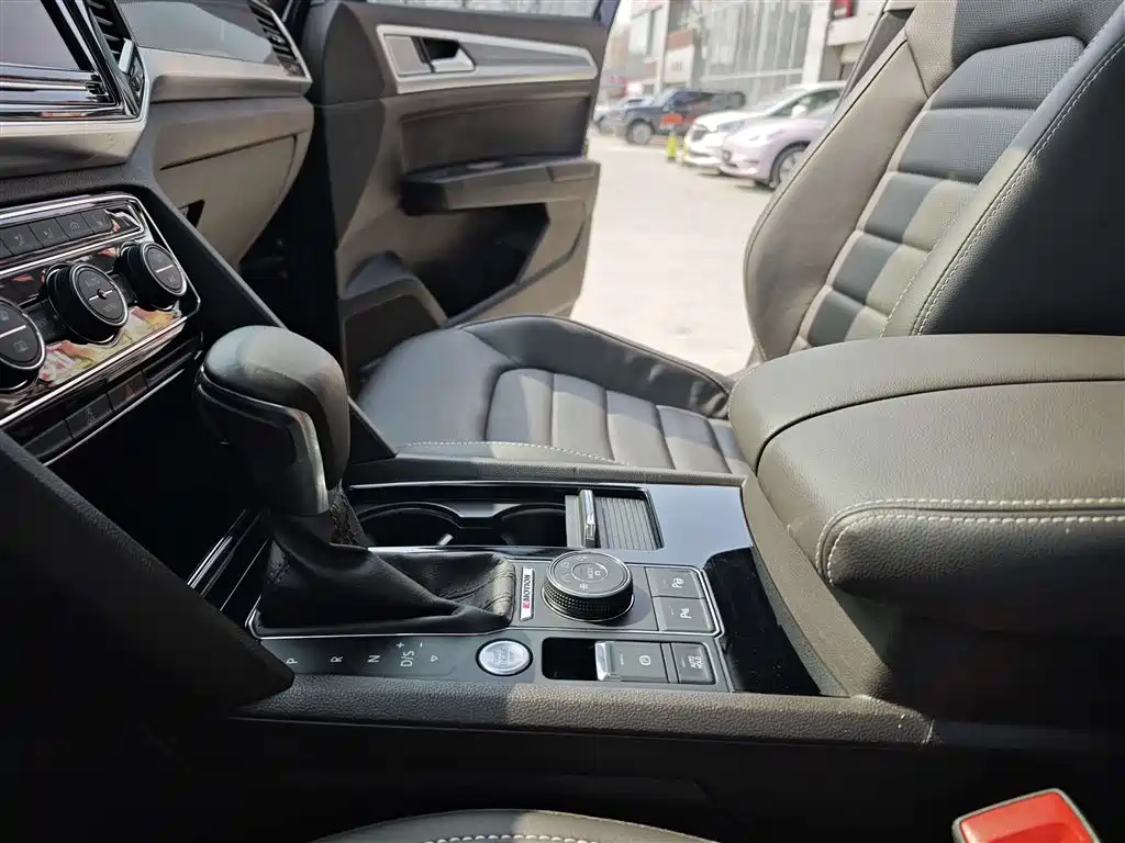Volkswagen Teramont 2020 380TSI 4WD Luxury Edition China VI фото 17