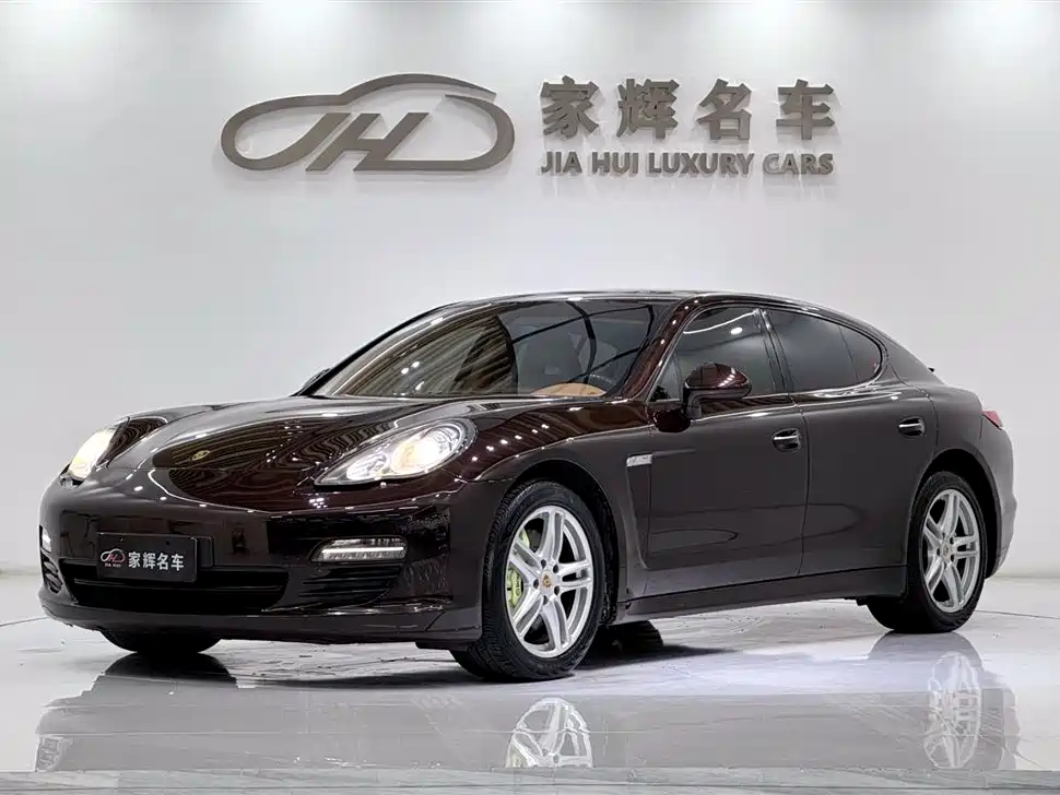 Porsche Panamera 2010 Panamera 4 3.6L